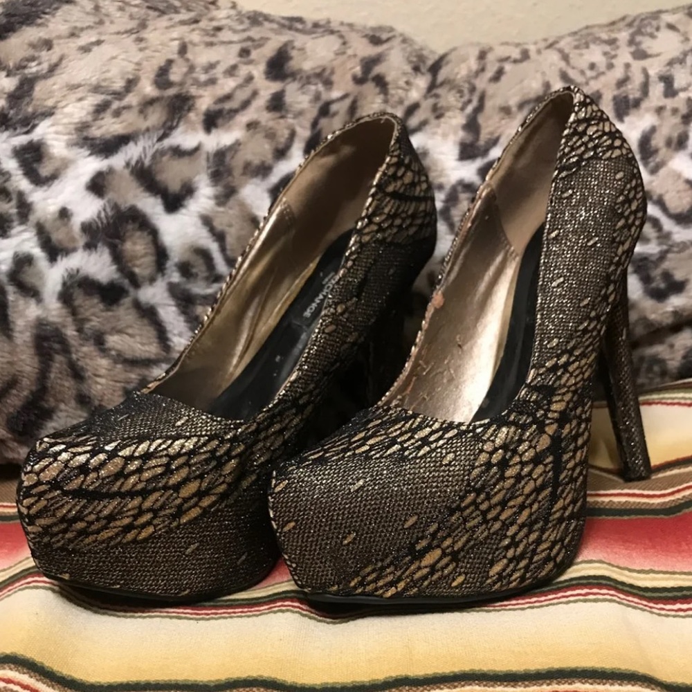 Brand New foreign exchange pumps!